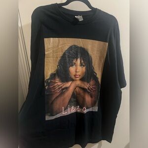 Graphic Lizzo T-shirt women’s
